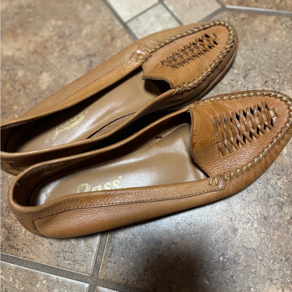 Bass Women's Brown Leather Loafers
